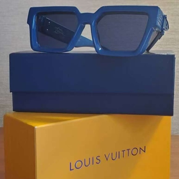 Louis Vuitton 1.1 Millionaire Navy Blue Monogram Sunglasses w Box - Picture 10 of 12